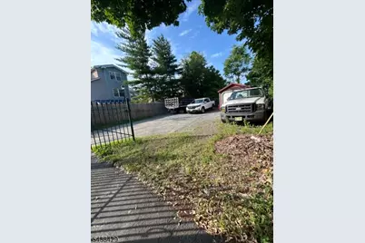 345 Columbia St, Orange, NJ 07050 - Photo 14