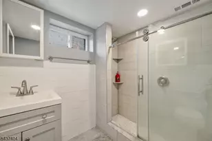 16 Highview Dr, Woodland Park, NJ 07424 - Photo 14