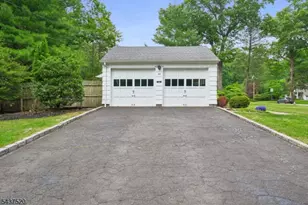 25 Grove St, Caldwell, NJ 07006 - Photo 38