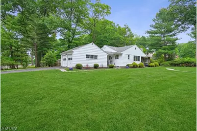 25 Grove St, Caldwell, NJ 07006 - Photo 42