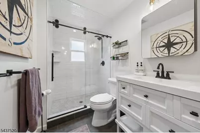 25 Grove St, Caldwell, NJ 07006 - Photo 22