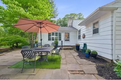 25 Grove St, Caldwell, NJ 07006 - Photo 36