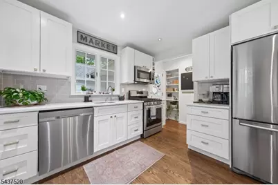 25 Grove St, Caldwell, NJ 07006 - Photo 8