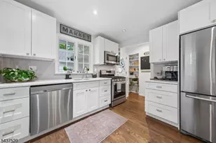 25 Grove St, Caldwell, NJ 07006 - Photo 8