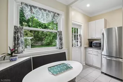 67 Midland Blvd, Maplewood, NJ 07040 - Photo 12