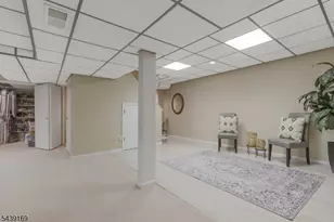 11 Hampton Ct, Bernards Township, NJ 07920 - Photo 20