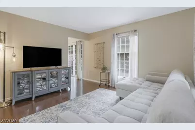 11 Hampton Ct, Bernards Township, NJ 07920 - Photo 12