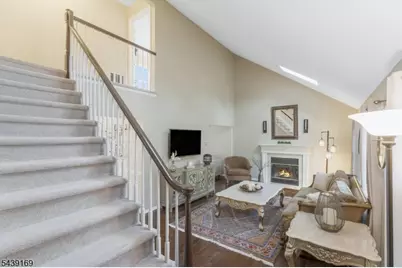 11 Hampton Ct, Bernards Township, NJ 07920 - Photo 14