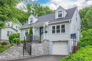 33 Yantecaw Ave, Bloomfield, NJ 07003 - Photo 2