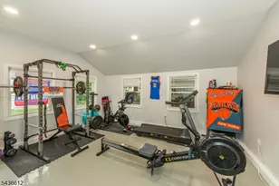 33 Yantecaw Ave, Bloomfield, NJ 07003 - Photo 20