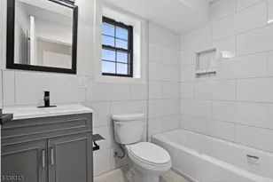 747 S 11th St, Newark, NJ 07103 - Photo 16