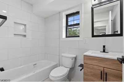 747 S 11th St, Newark, NJ 07103 - Photo 10