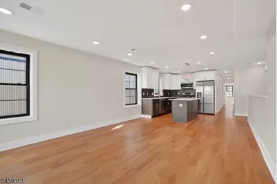 747 S 11th St, Newark, NJ 07103 - Photo 6