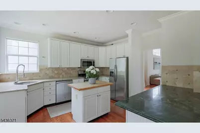 184 Smoke Rise Rd, Bernards Township, NJ 07920 - Photo 14