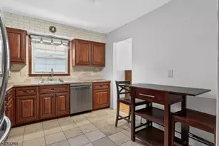 348 W Emerson Ave, Rahway, NJ 07065 - Photo 6