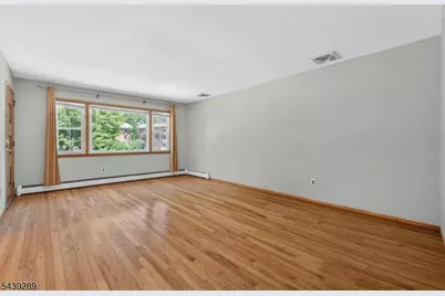 348 W Emerson Ave, Rahway, NJ 07065 - Photo 8