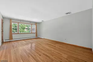 348 W Emerson Ave, Rahway, NJ 07065 - Photo 8
