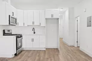 855 S 14th St, Newark, NJ 07108 - Photo 8