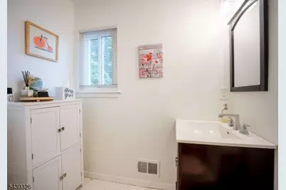 132 Longacre Ct, Hillsborough Township, NJ 08844 - Photo 10