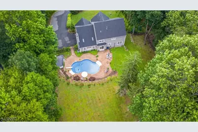 1 Wood Hollow Trl, Jefferson Township, NJ 07438 - Photo 4