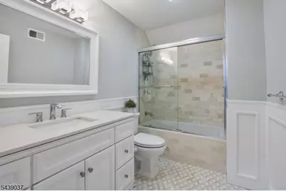 1 Wood Hollow Trl, Jefferson Township, NJ 07438 - Photo 14