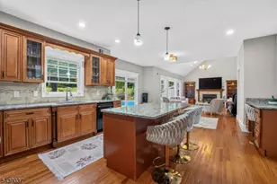 1 Wood Hollow Trail, Jefferson Township, NJ 07438 - Photo 10