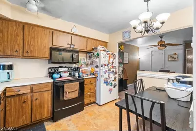 468A Liberty St, Unit #101, Little Ferry, NJ 07643 - Photo 8