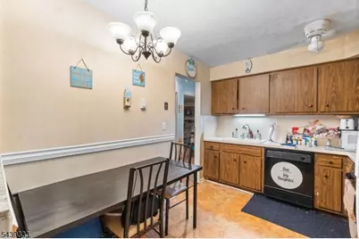 468A Liberty St, Unit #101, Little Ferry, NJ 07643 - Photo 10