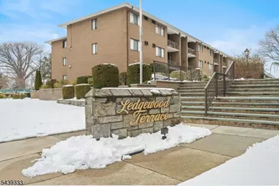 468A Liberty St, Unit #101, Little Ferry, NJ 07643 - Photo 2