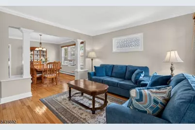 119 Kingston Ave, Hawthorne, NJ 07506 - Photo 2