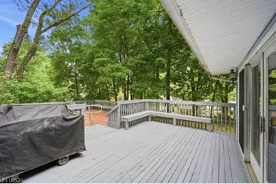 27 Knollwood Rd, Morristown, NJ 07960 - Photo 28