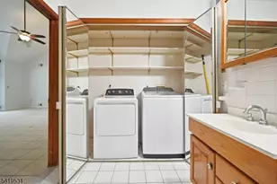 27 Knollwood Rd, Morristown, NJ 07960 - Photo 16