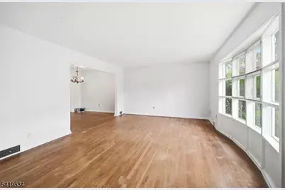 27 Knollwood Rd, Morristown, NJ 07960 - Photo 2