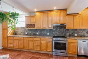 221 Madison St, Linden, NJ 07036 - Photo 6