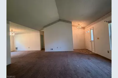 541 Petunia Ln, Manchester Township, NJ 08759 - Photo 4