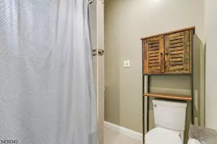 169 Vermont Ave, Newark, NJ 07106 - Photo 10