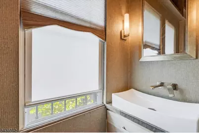 169 Vermont Ave, Newark, NJ 07106 - Photo 8