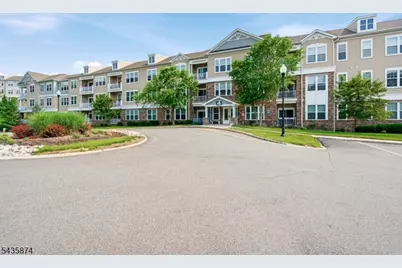 4206 Hoover Ln #206, Rockaway Township, NJ 07885 - Photo 2