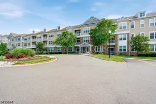 4206 Hoover Ln, Rockaway Township, NJ 07885 - Photo 2