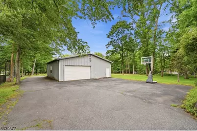 47 Crossbrook Rd, Livingston, NJ 07039 - Photo 34