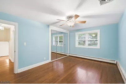 47 Crossbrook Rd, Livingston, NJ 07039 - Photo 16