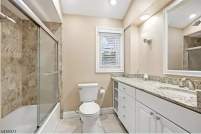 47 Crossbrook Rd, Livingston, NJ 07039 - Photo 18