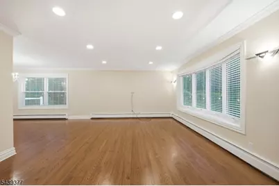 47 Crossbrook Rd, Livingston, NJ 07039 - Photo 6