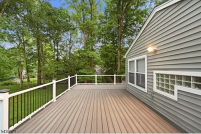 47 Crossbrook Rd, Livingston, NJ 07039 - Photo 32