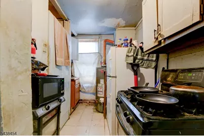122 16th Ave, Paterson, NJ 07501 - Photo 16