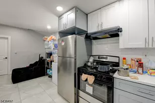 122 16th Ave, Paterson, NJ 07501 - Photo 6