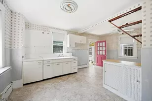 114 Franklin Pl, Roselle Park, NJ 07204 - Photo 10