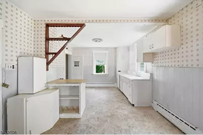 114 Franklin Pl, Roselle Park, NJ 07204 - Photo 12