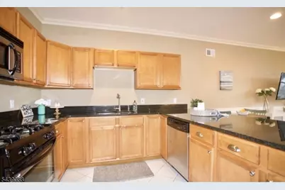 1677 Springfield Ave #13, Maplewood, NJ 07040 - Photo 14