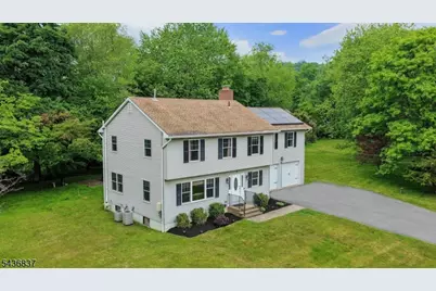 5 Maple Dr, Warren Township, NJ 07059 - Photo 2